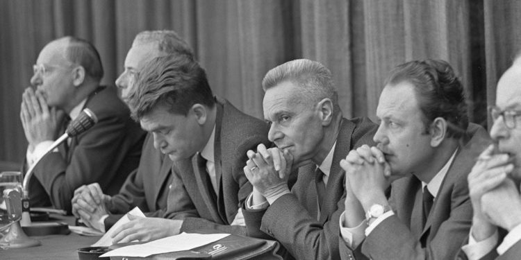 Jan Tinbergen, Pioneer of Central Planning