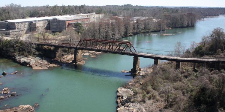 Private Investment Is the Answer to Declining Postindustrial Towns