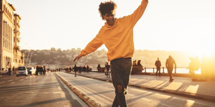 Young Americans Resist Biden’s Covid Vaccination Campaign