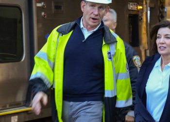 New York State Has Imposed New Covid Rituals. This Time There’s Some Resistance.