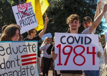 Vaccine Mandates and the Great Resignation: The Media Pretends There’s No Connection