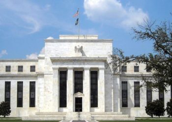 Inflation or Recession? The Fed Faces a Choice.