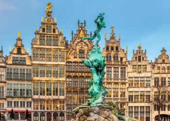 Decentralization and the Rise of the West: The European Miracle Revisited