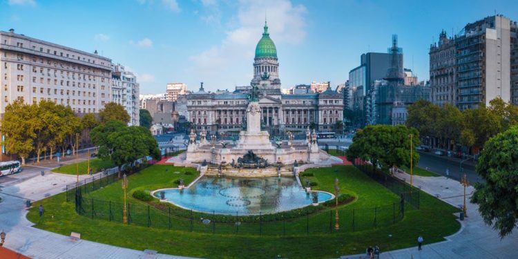 Argentina’s Difficult Political Landscape and Libertarian Prospects for Change
