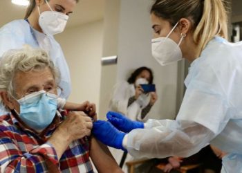 The “Experts” Still Aren’t Giving Up on Vaccine Mandates