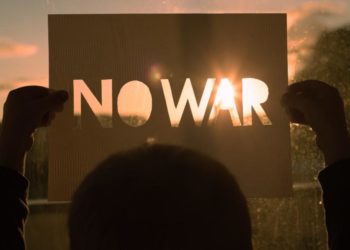 Antiwar Criticism and the Formation of Collective Opinion