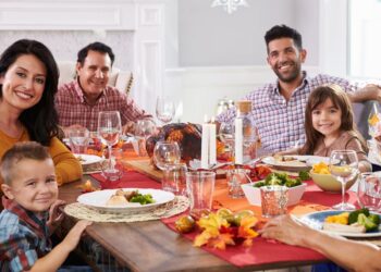 How the Invention of the Dining Room Revolutionized Domestic Life