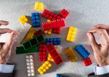 Can a Deeply Unserious America Fix Its Economy?