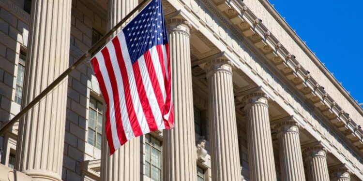 Libertarian Law by Democratic Means: Utilitarianism and the Demythologization of Authority