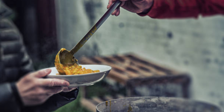 Altruism vs. Materialism in Market Exchange