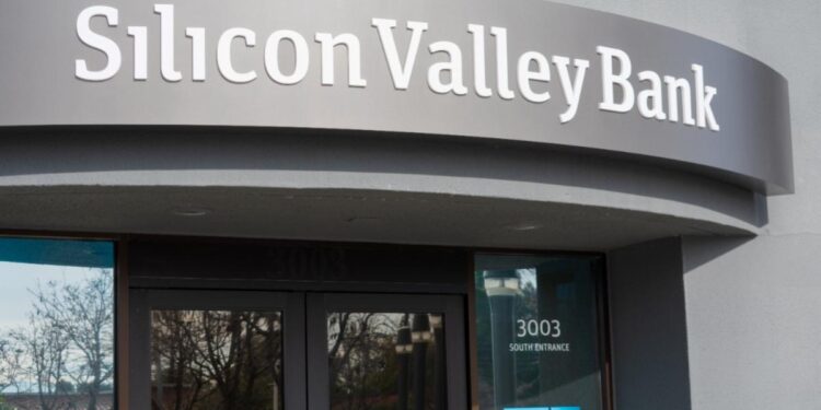 Silicon Valley Bank and the Failure of Fractional Reserve Banking