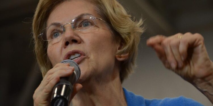 Elizabeth Warren’s Contradictory Demands for Easy Money and Strict Financial Regulation