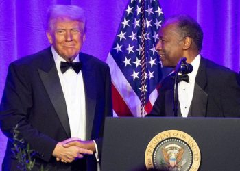 Trump announces plan to award Ben Carson the Presidential Medal of Freedom